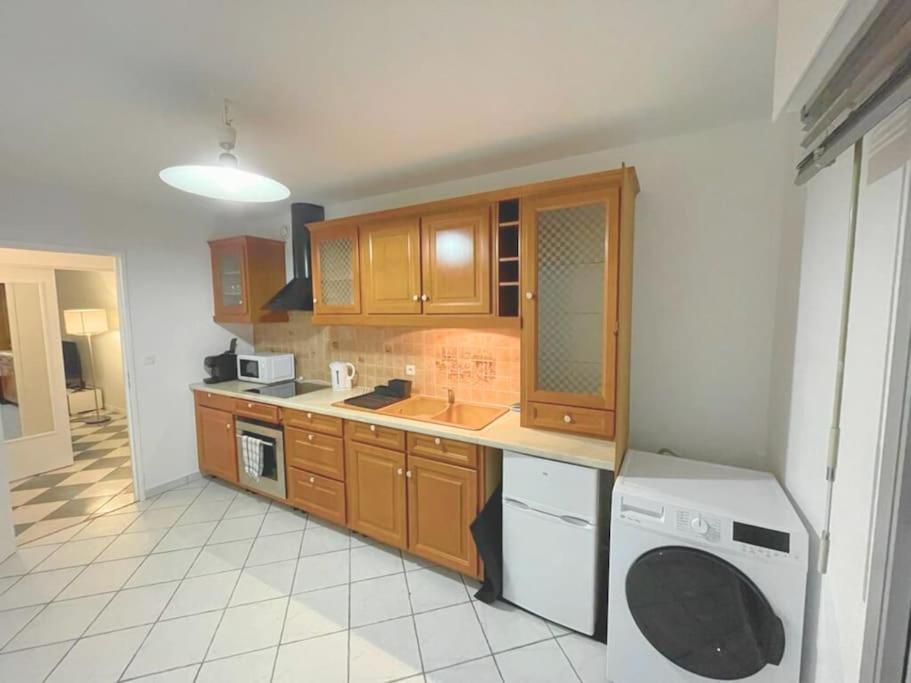 9 Min From Chateau De Vincennes - Paris & Disney Apartment Saint-Maurice  Bagian luar foto